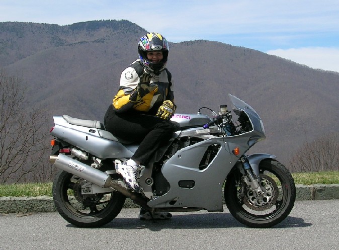 [Vicki with the Silver Streak on the Blue Ridge Parkway. One of her earlier 
rides after starting to ride again.